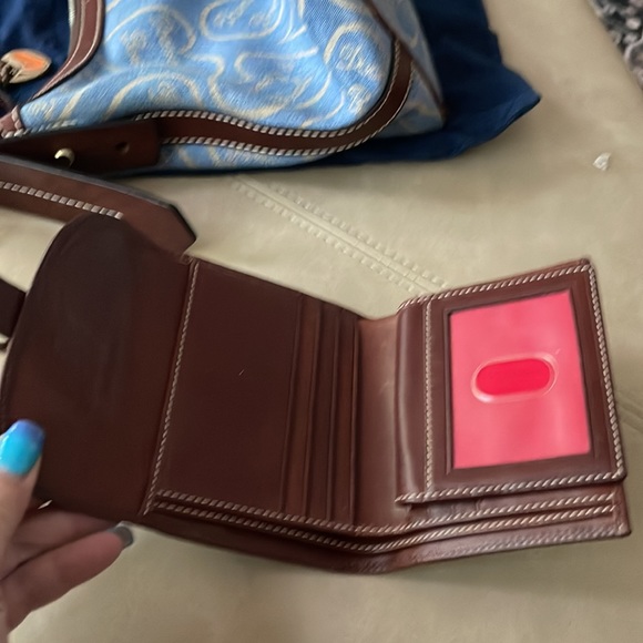 Dooney Bourke - Picture 8 of 10